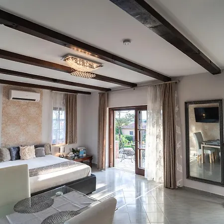 Lägenhet Garden Zalaegerszeg