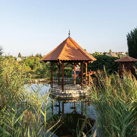 Lägenhet Garden Zalaegerszeg